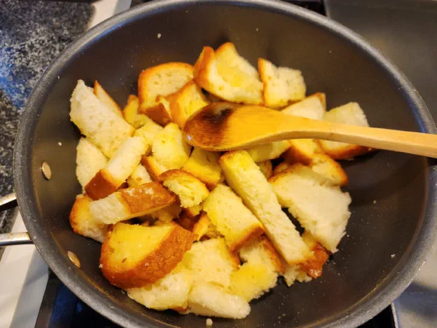 Now add the egg mixture and stir well!